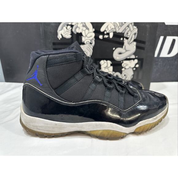 Jordan 11 Retro Space Jam 2016 - Size 13 With Box And Inserts - Picture 3 of 12